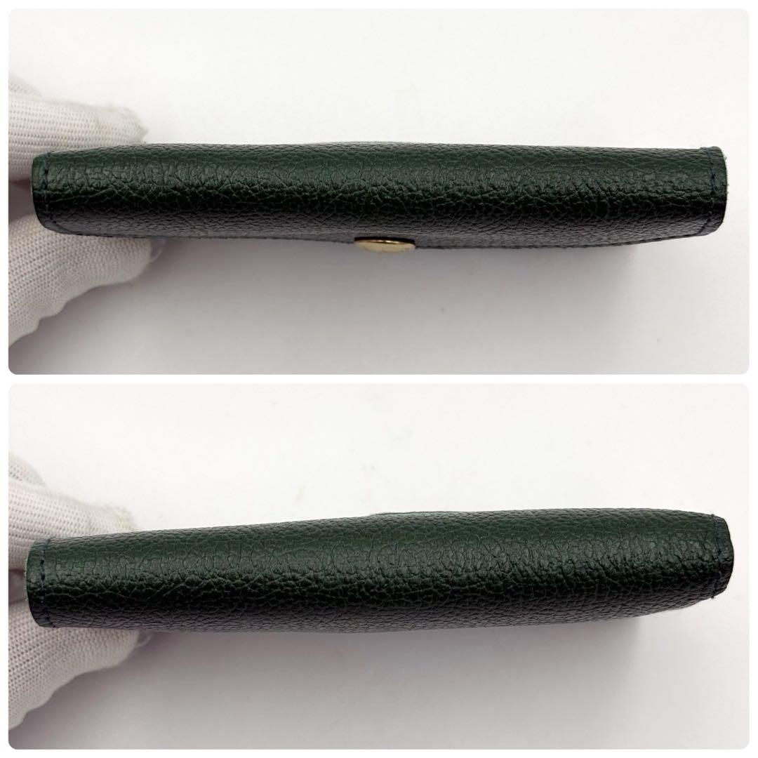希少 新品 イルビゾンテ 三つ折り財布 グリーン レザー 金ボタン ロゴ型押し