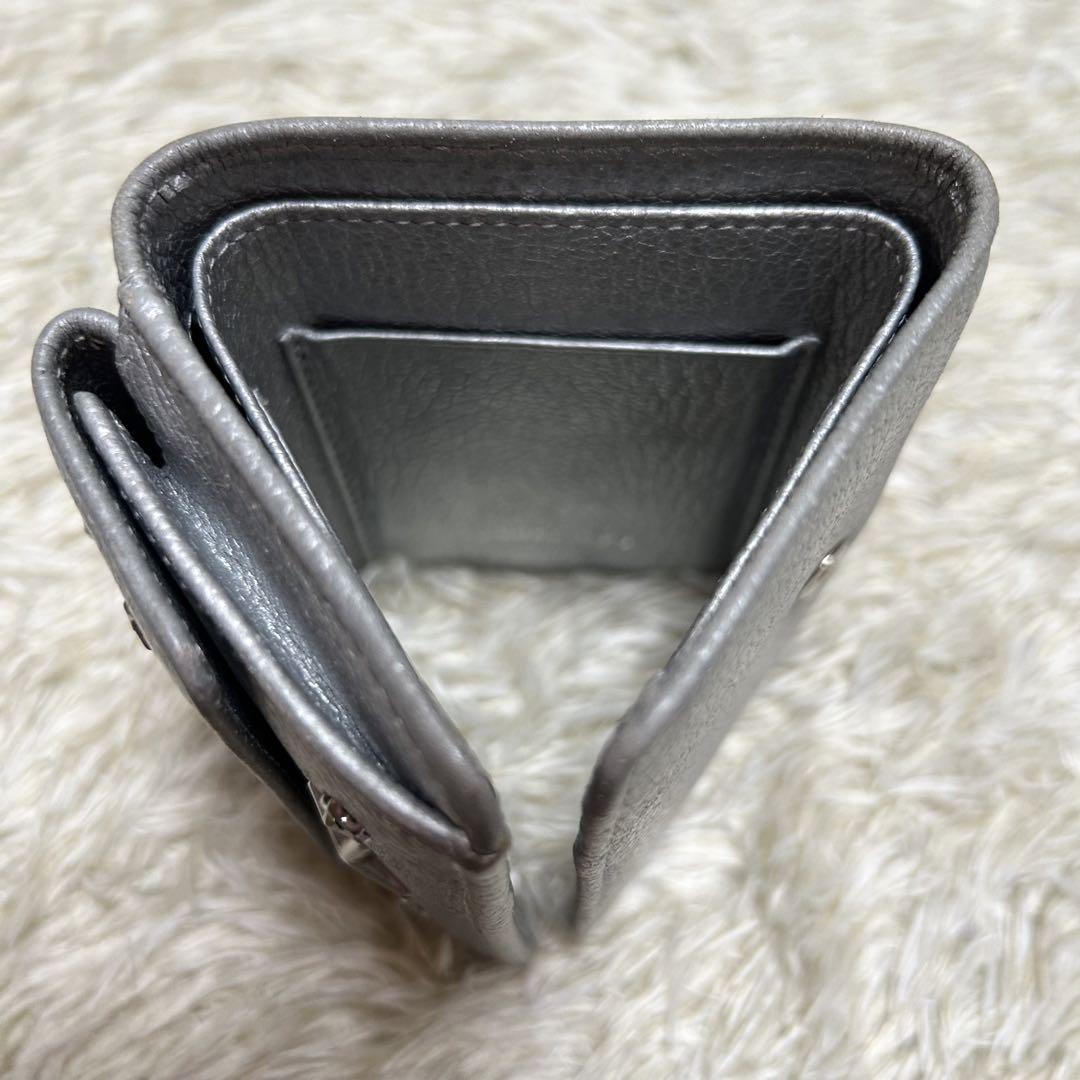 美品 ジミーチュウ 三つ折り財布 シルバーグレー コンパクト スタッズ スター レディース