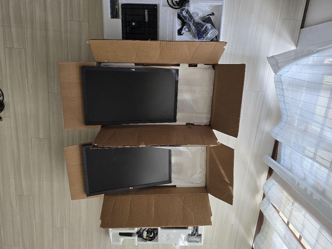 LG 22\" モニター 本体 スタンド付き一台