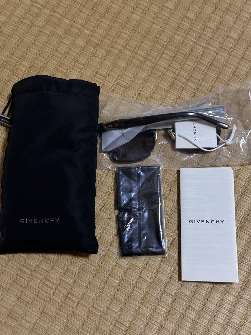 Givenchyジバンシィ サングラス