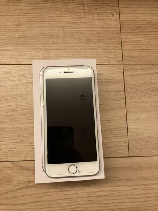 品質保証得価 iPhone 8 Silver 64 GB au lx1qD-m59687208790 爆買い限定SALE