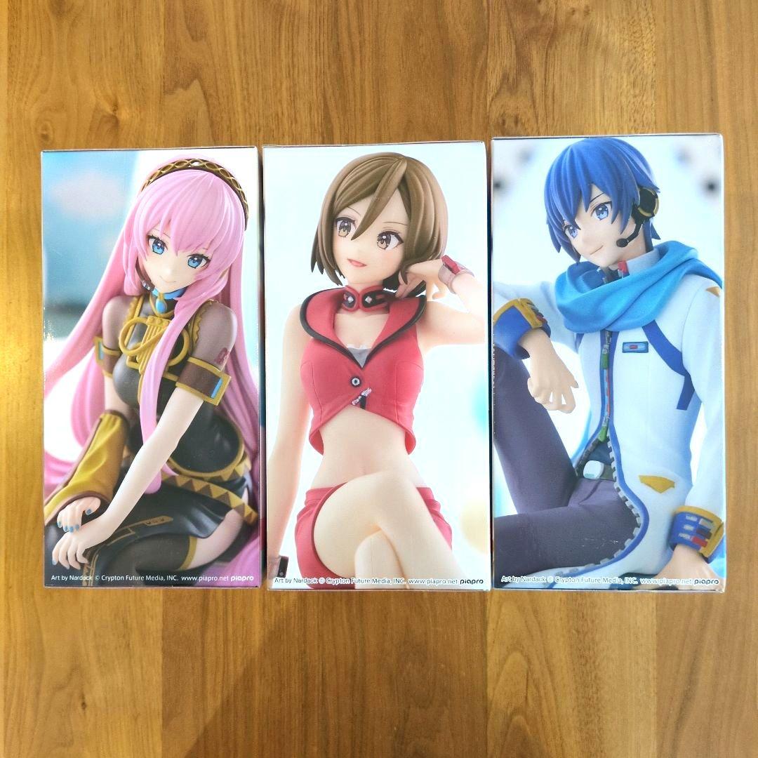 初音ミク ぬーどるストッパー フィギュア 巡音ルカ KAITO MEIKO Amazon.co.jp: 初音*ミクシリーズ ぬーどるストッパーフィギュア