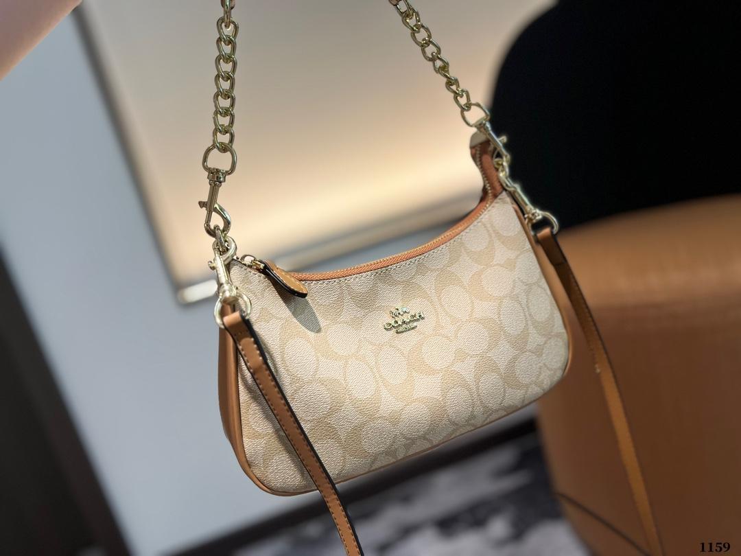 Coach Nolita19 マージャンバッグ脇の下バッグ 21*13cm