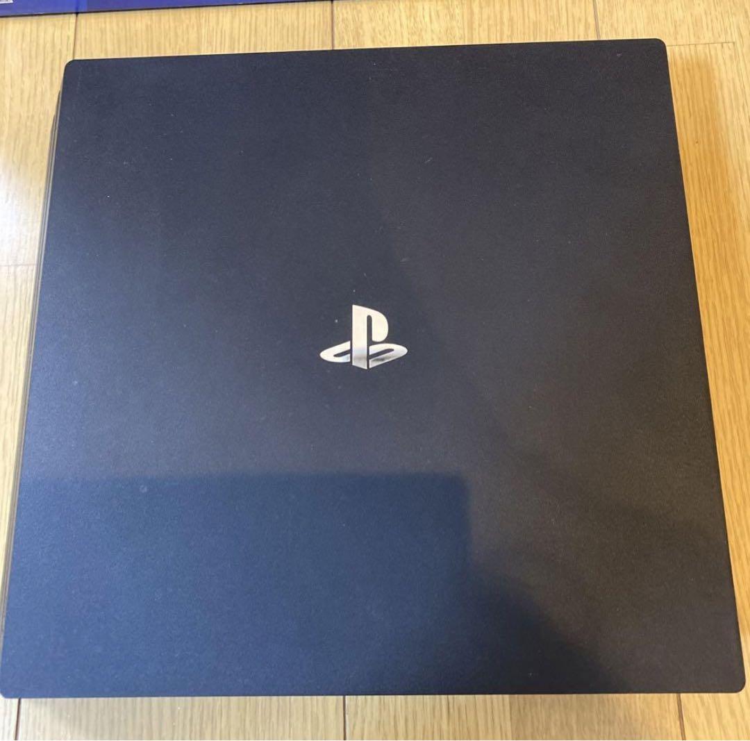 美品PS4 PRO 本体CUH-7200B B01 1Tジェットブラック