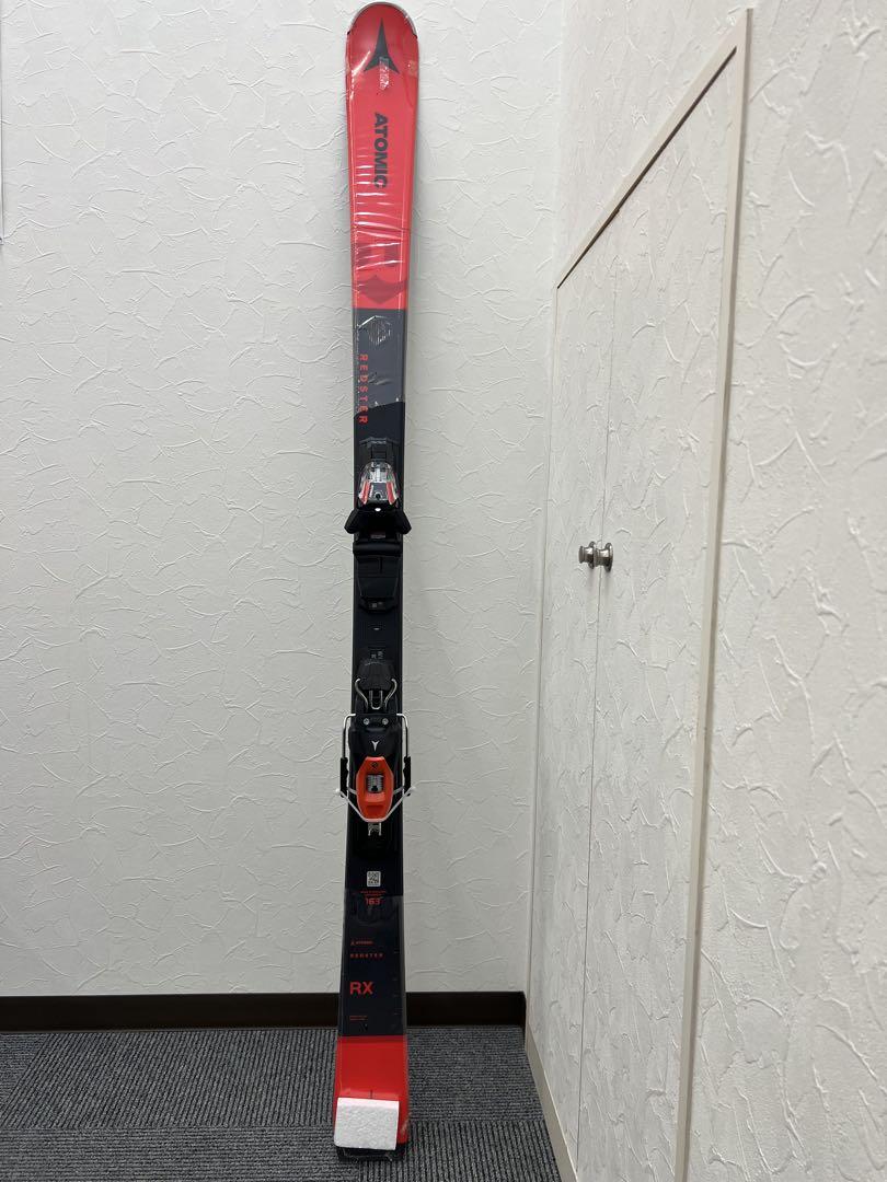 ATOMIC アトミック スキー板 とラインSKIS POLES スキーポール