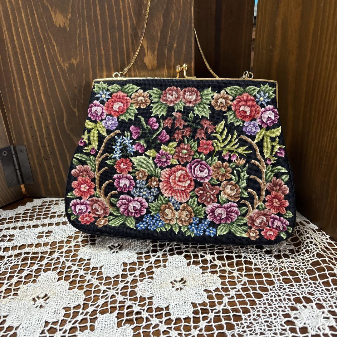 プチポアン　ハンドバッグ ニードルポイント　刺繍