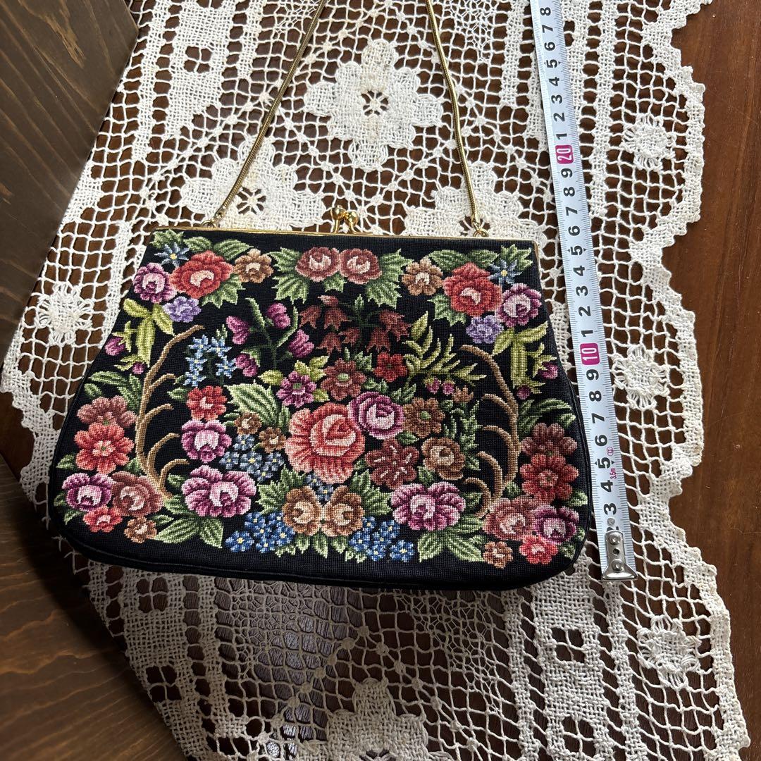 プチポアン　ハンドバッグ ニードルポイント　刺繍