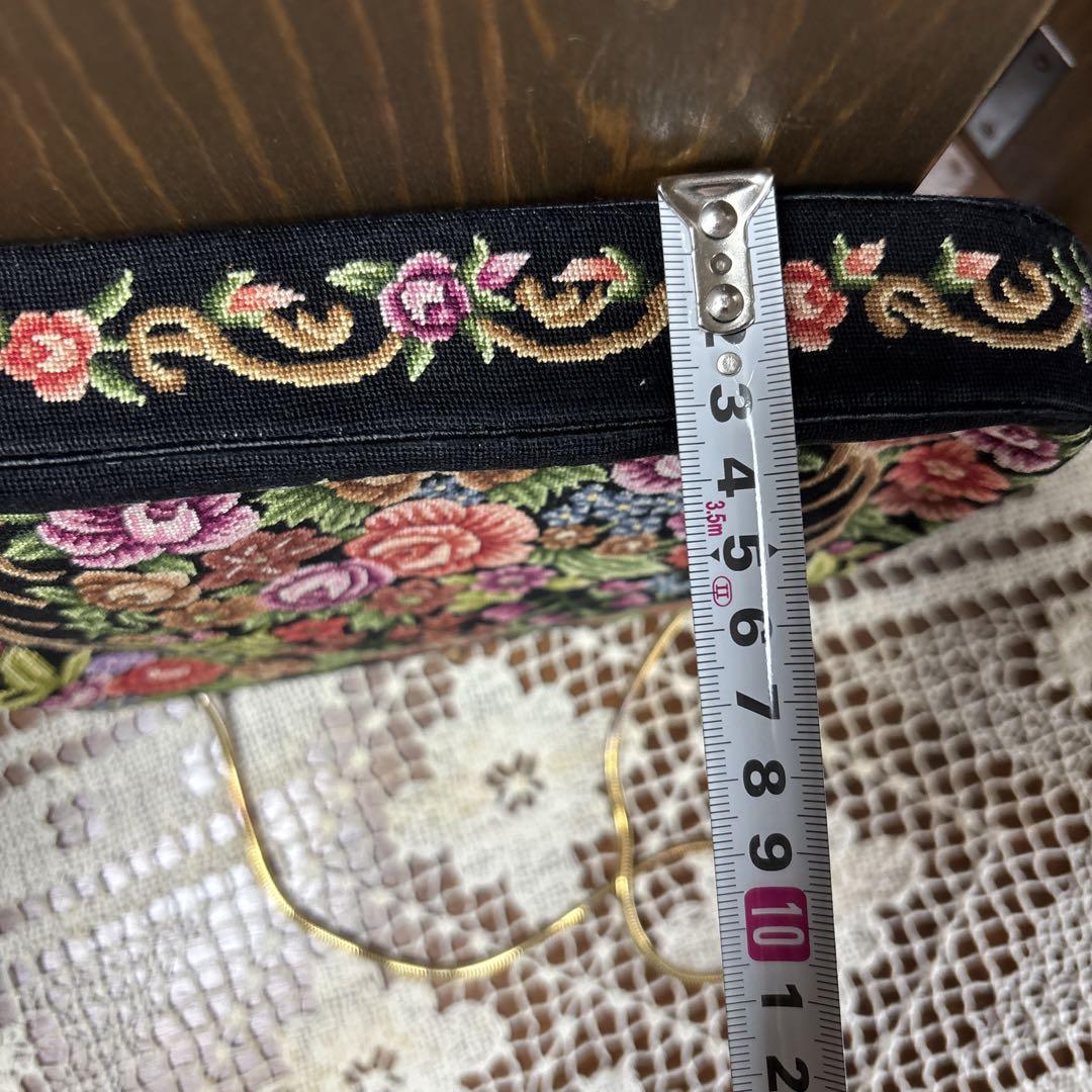 プチポアン　ハンドバッグ ニードルポイント　刺繍