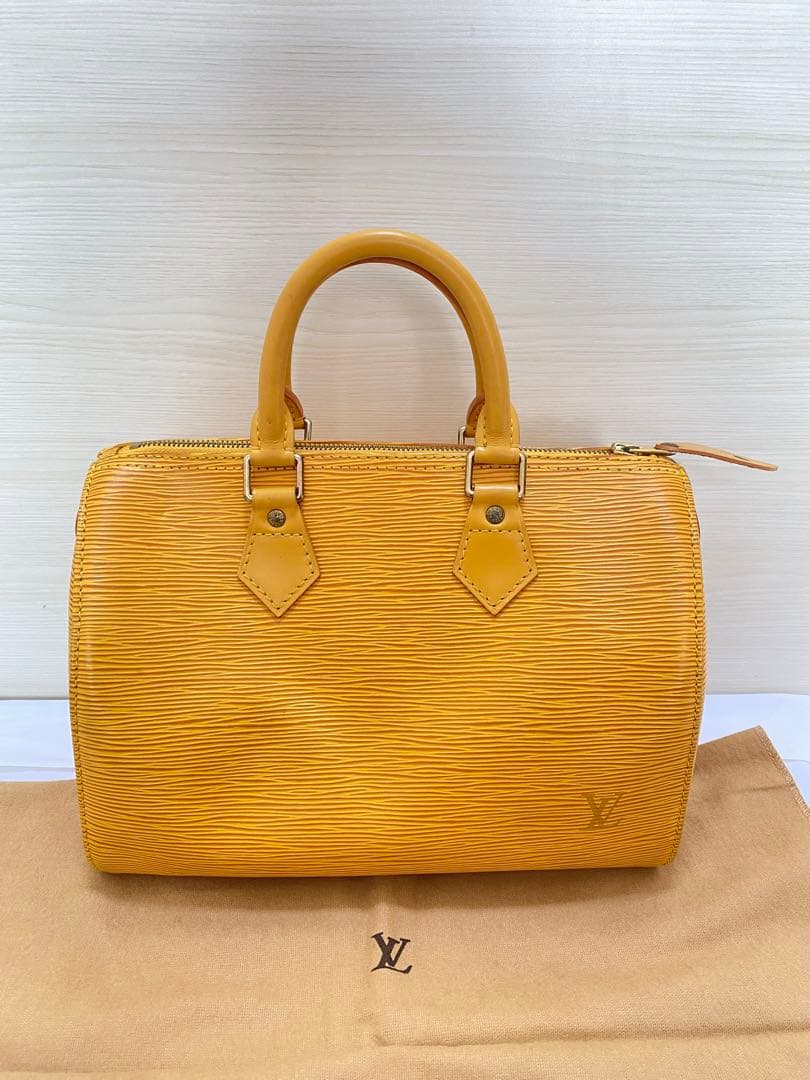 美品　ルイヴィトン　ヴィトン　エピ　スピーディー　イエロー　ハンドバッグ 32,500円