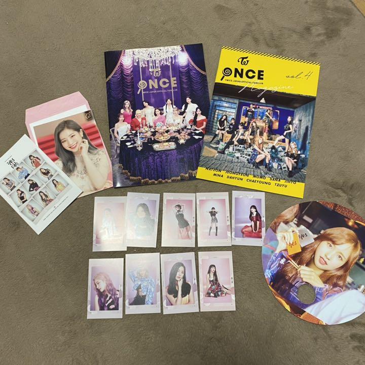 TWICE 会報 アルバム特典グッズ ランダムトレーディングカード - メルカリ TWICE 会報 アルバム特典グッズ ランダムトレーディングカード - メルカリ