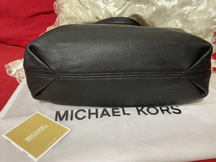 Michael Kors マイケルコースカムデンタッセルレザーショルダー