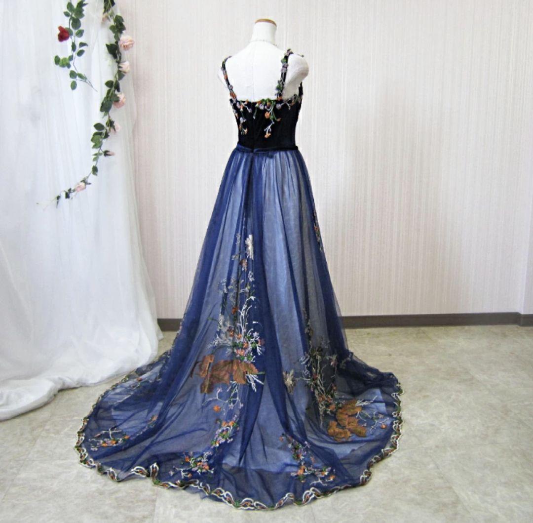 ネイビー刺繍ドレス ネイビー刺繍ドレス