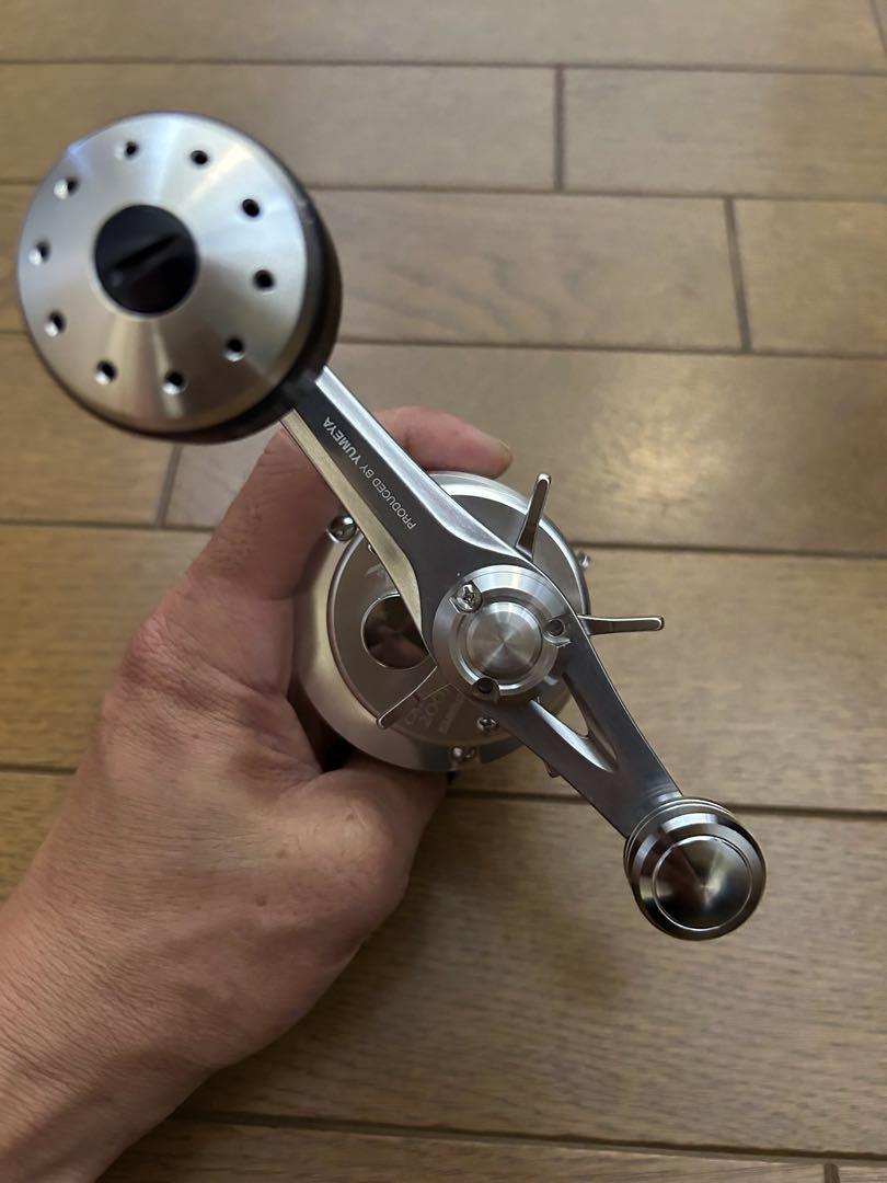シマノ　オシアカルカッタ200HG ベイトリール 右巻き タチウオ　イカメタル