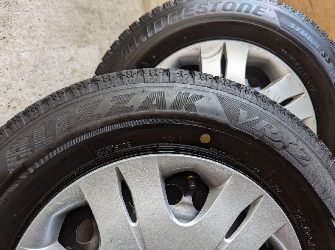 スタッドレスタイヤ 175/70R14 ホンダ純正ホイールとホイール