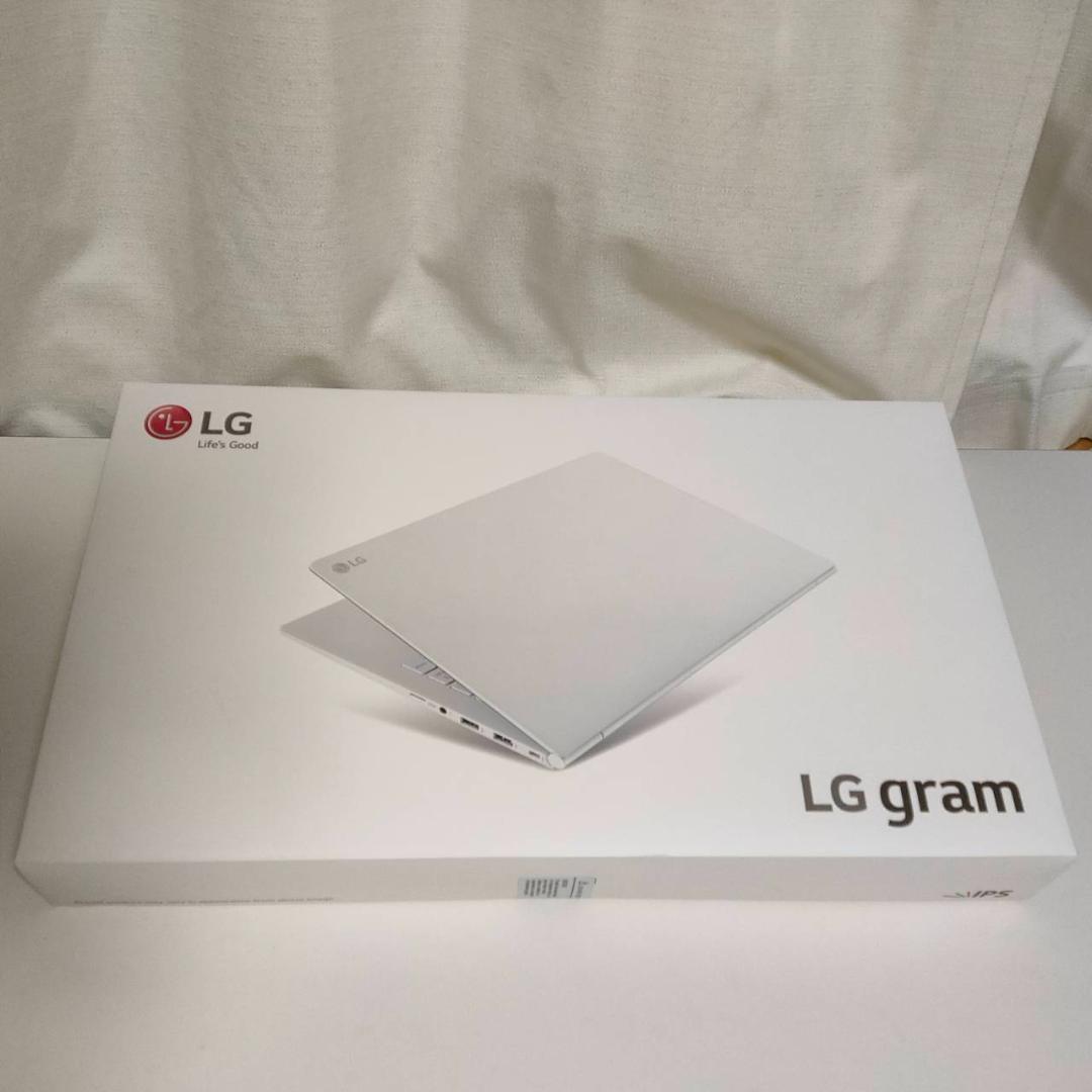 LG Gram 15Z960-G 15.6インチ 軽量980g ノートPC