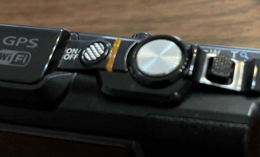 【美品】OLYMPUS Tough TG-4 ブラック 防水 防塵 耐衝撃