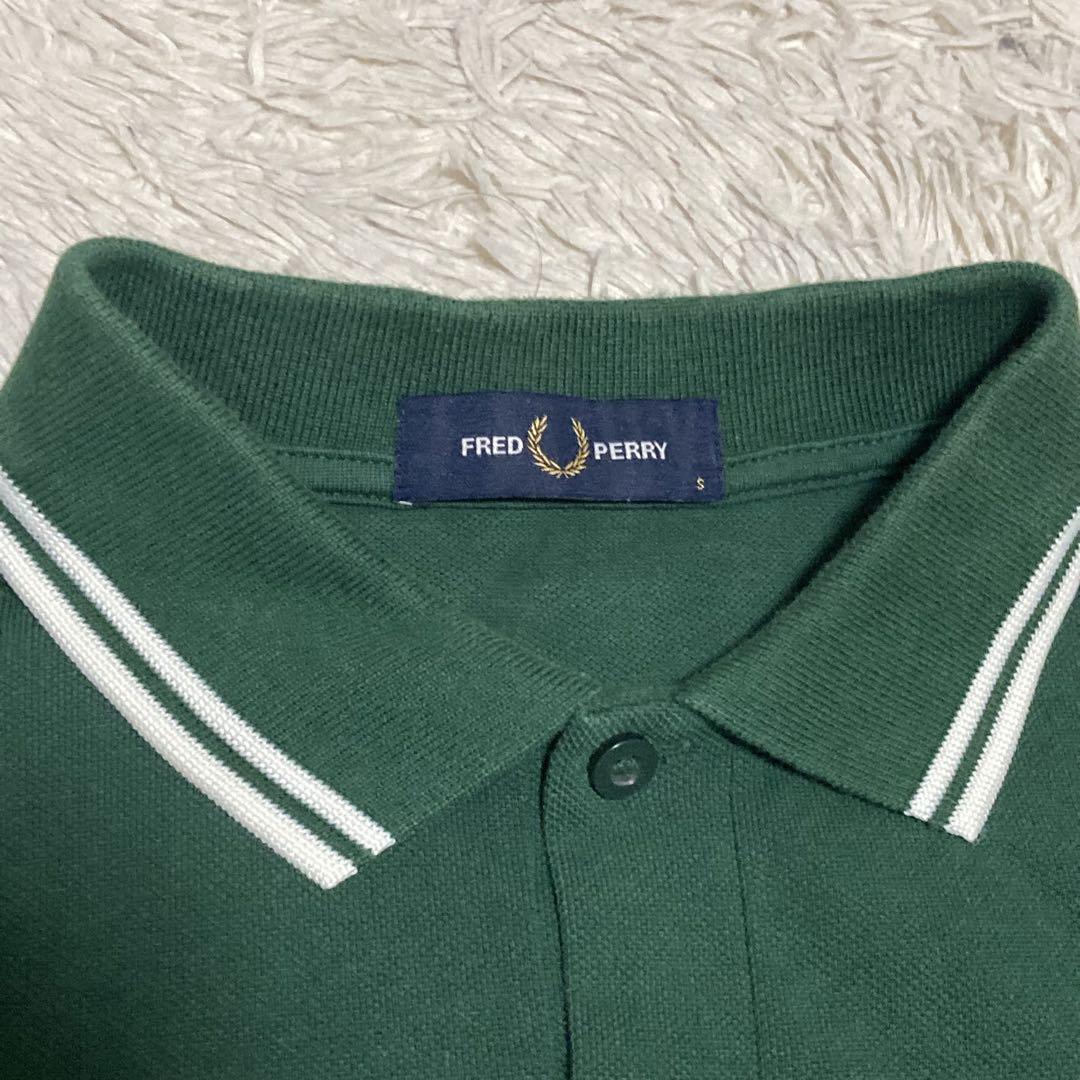 FRED PERRY 緑 グリーン 刺繍ロゴ M3600 ポロシャツ