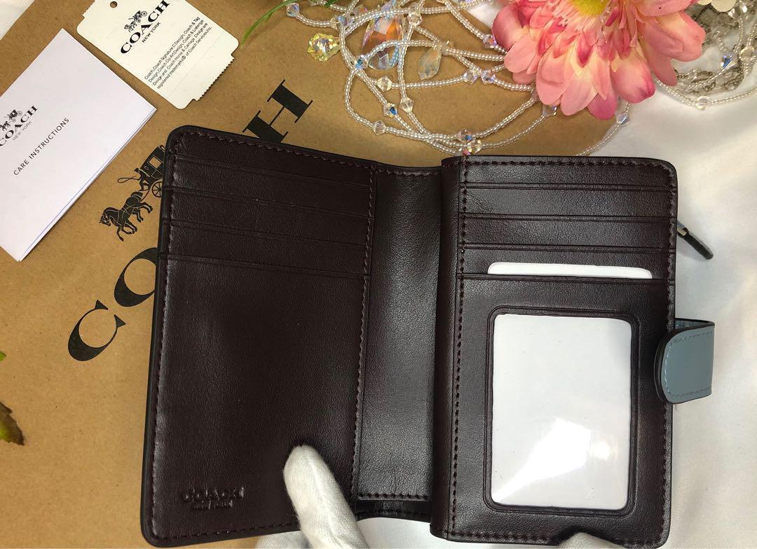 COACH コーチ 二つ折り財布 エンボス シグネチャー スカイブルー