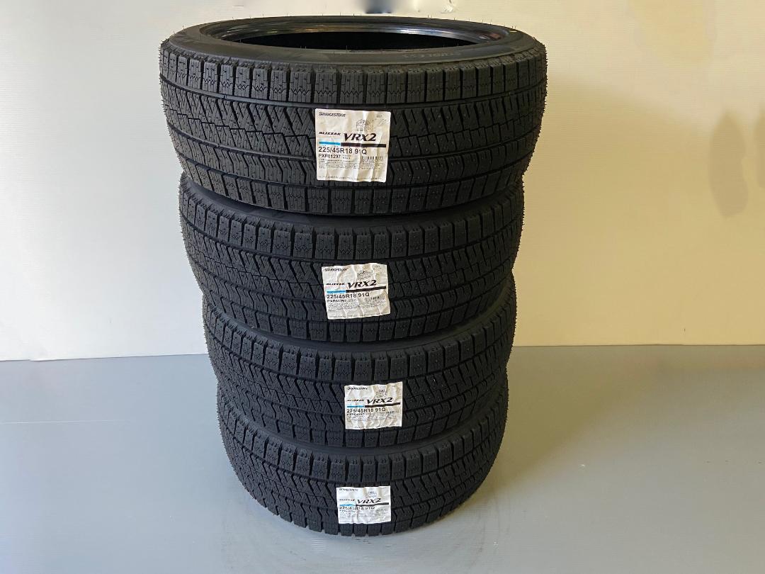 225/45R18 ブリザック VRX2 スタッドレスタイヤ 新品 本州送料無料