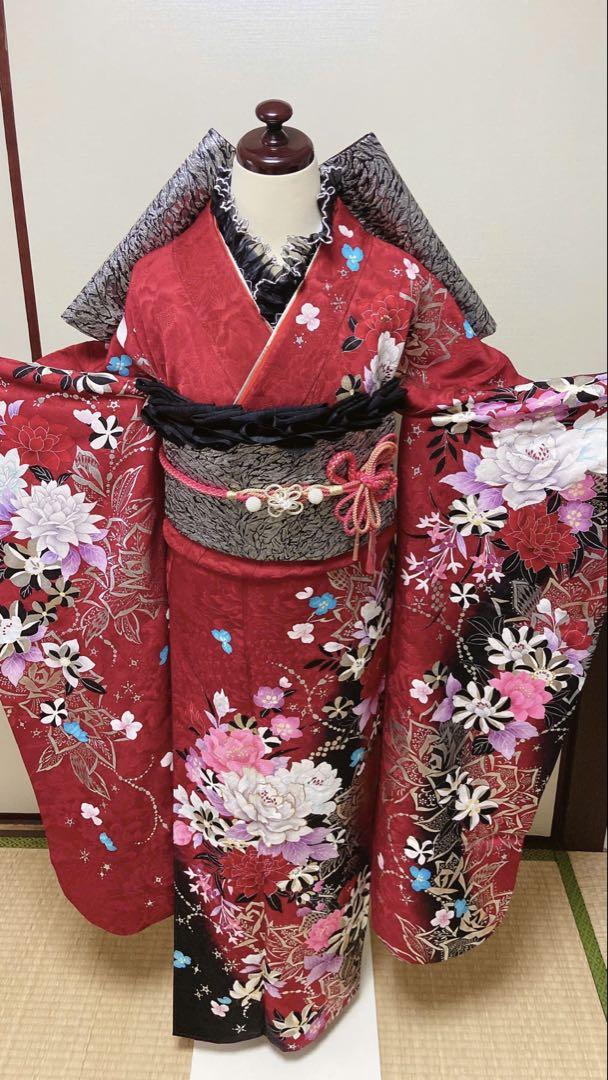 美品 赤い花柄刺繍の振袖 振袖フルセット 振袖セット 振袖6点
