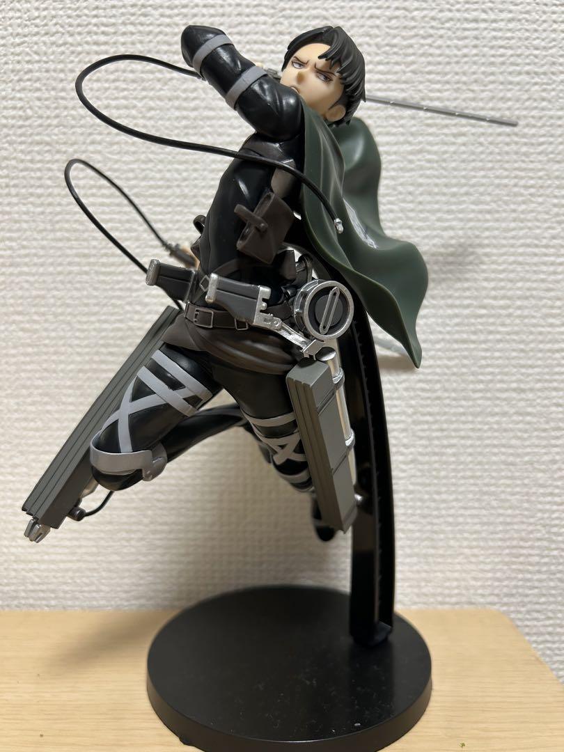 進撃の巨人一番くじ リヴァイ フィギュア
