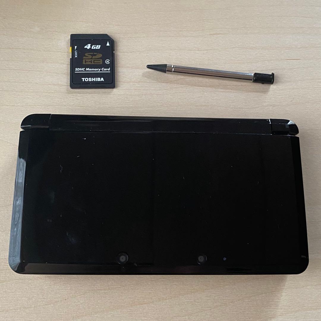 【専用出品】ニンテンドー3DS ブラック 本体 4GB SDカード付き