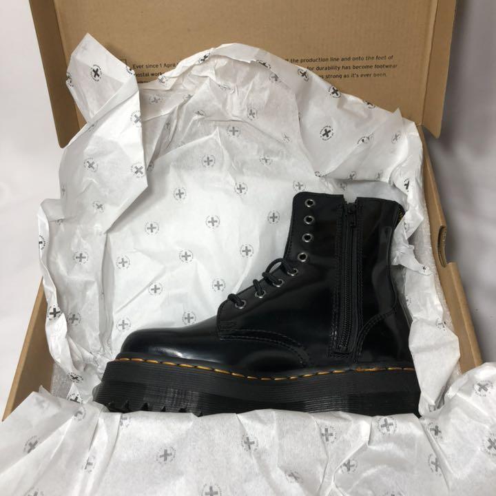 新作好評 新品 ドクターマーチン 8ホール ブーツ 厚底 ブラック JADON 27.0 4v3Uc-m59789193533 定番最新作