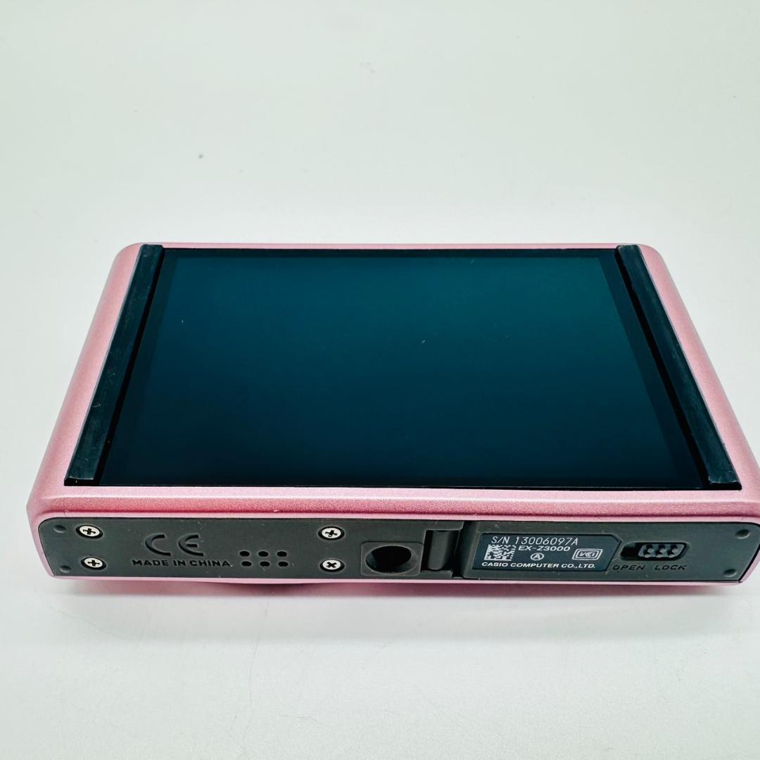 美品　CASIO カシオ EXILIM EX-Z3000　コンパクト デジカメ