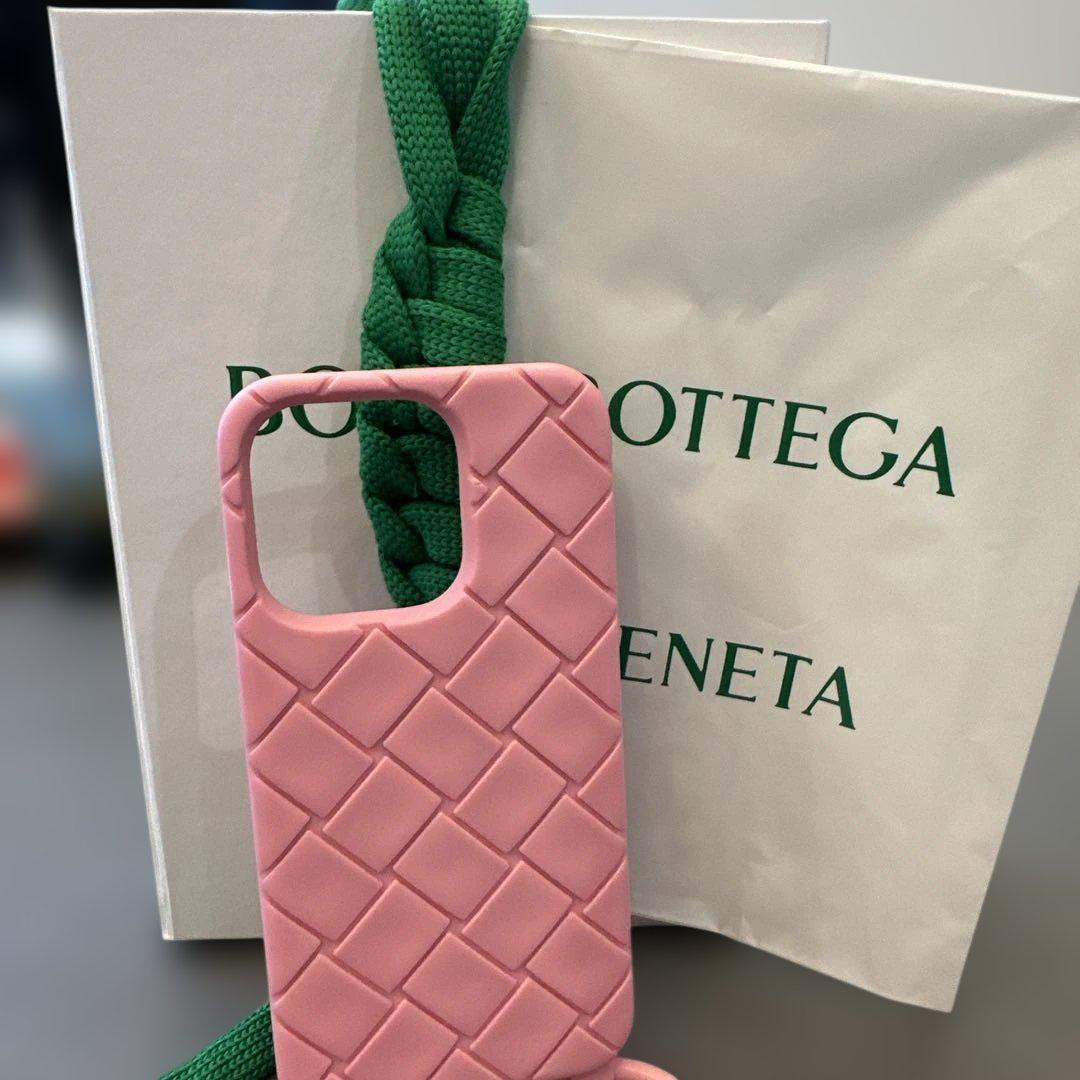 BOTTEGA VENETA ボッテガ　iPhone14pro ケース