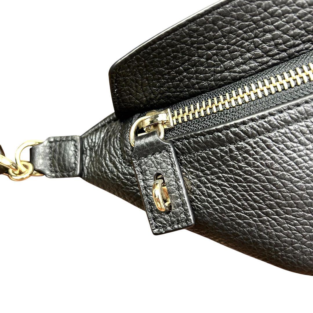 FURLA ウエストポーチ　ウエストバッグ　斜め掛け　レザー　シボ革　ブラック