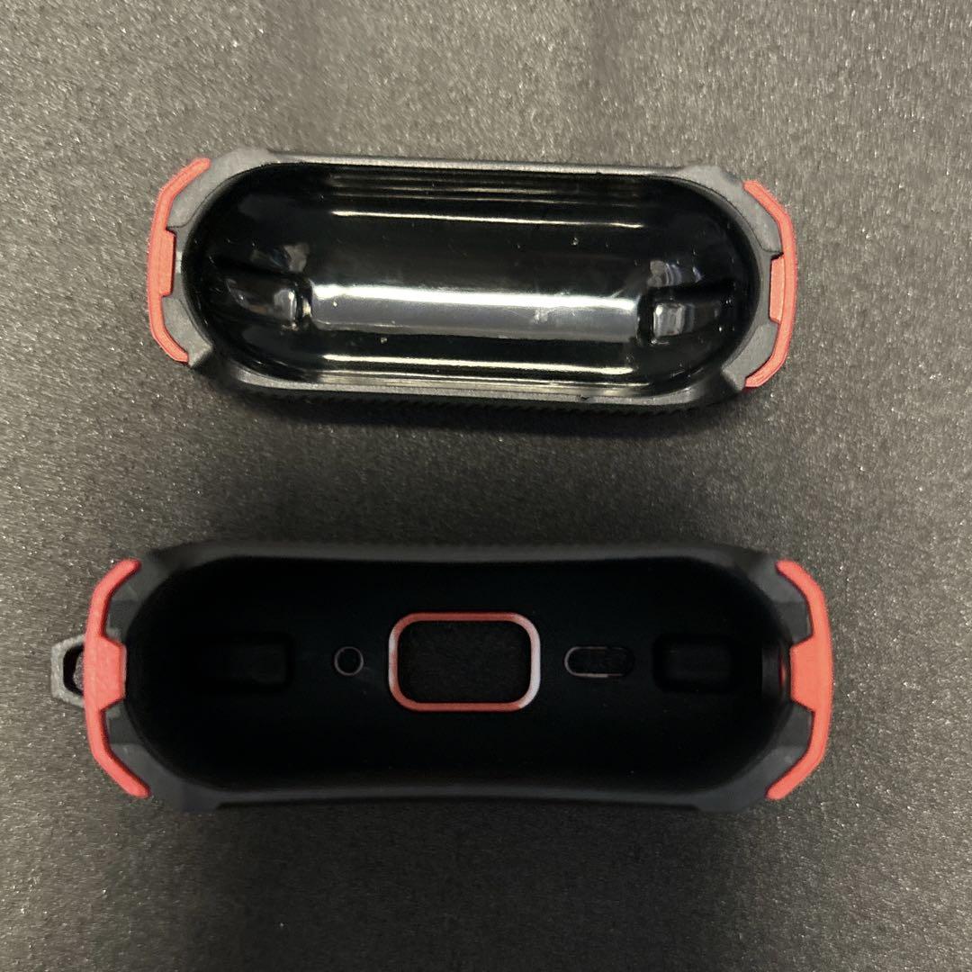 卍 AirPods