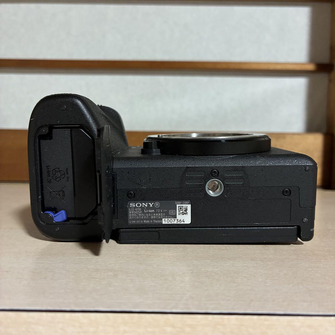 ILCE-6700