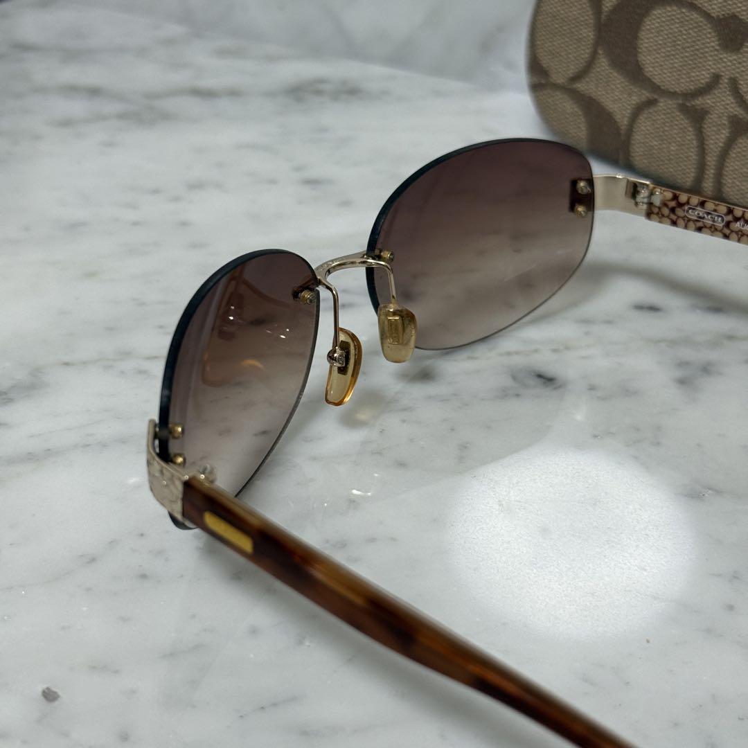 美品 COACH コーチ サングラス リムレス ミニシグネチャー ブラウン 美品 COACH コーチ サングラス リムレス ミニシグネチャー