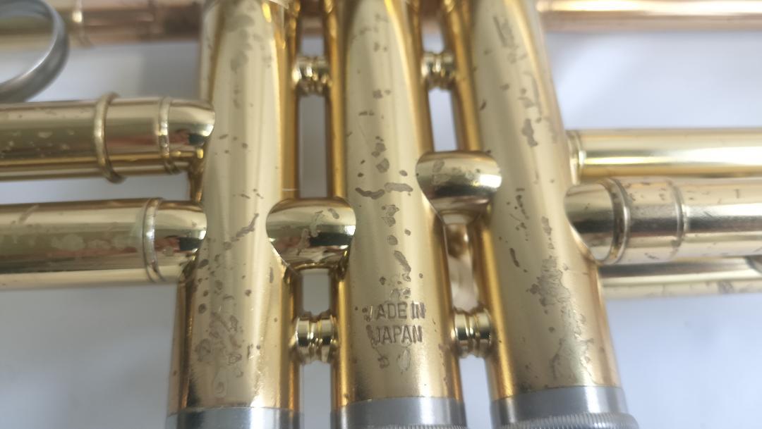 YAMAHA Bbトランペット YTR-1335 ハードケース付 #2140A - メルカリ