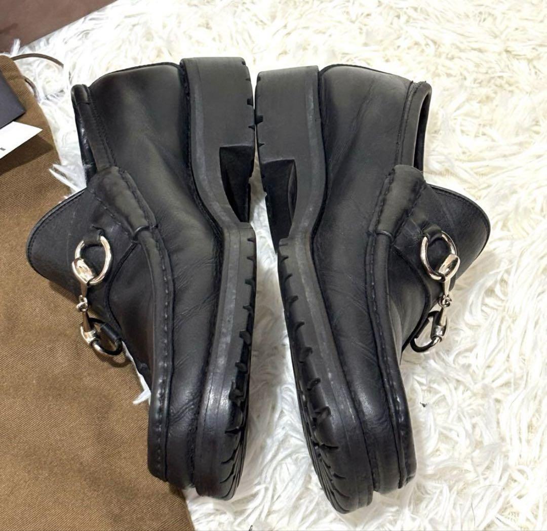 GUCCI ブラックレザー 厚底ローファー