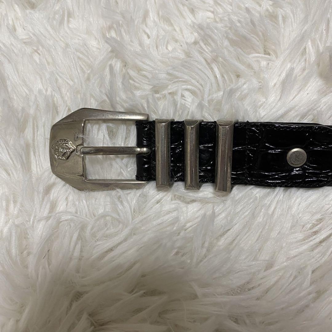 gianni versace クロコ風ベルト　ブラック