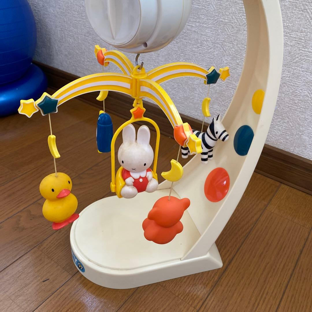 レトロ　ミッフィーメリーゴーランド　赤ちゃん