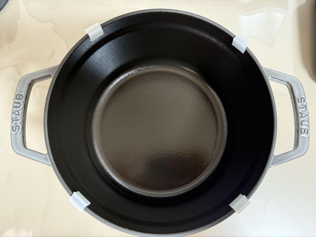 ストウブ　STAUB LA COCOTTE グレー 22cm