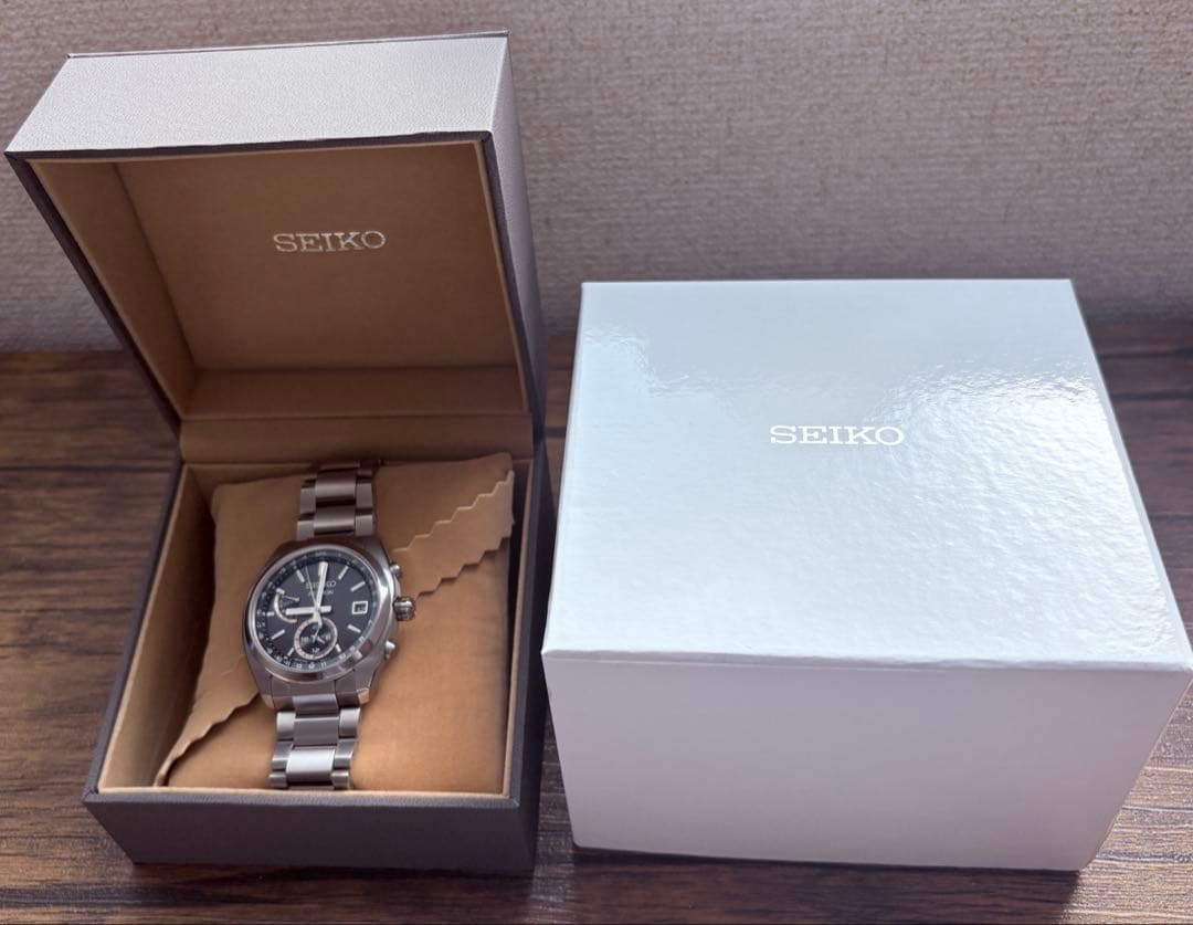 美品　SEIKO/セイコー アストロン SBXY015 チタン ソーラー電波