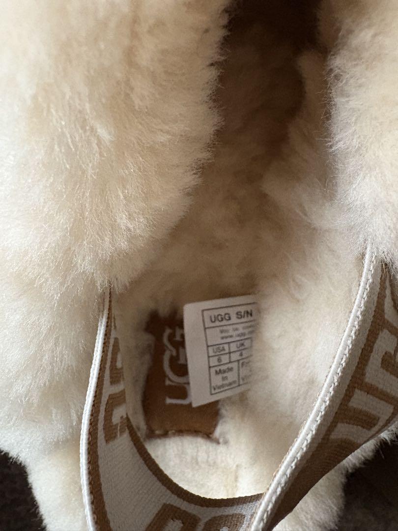 UGG FUNKETTE アグ ファンケット