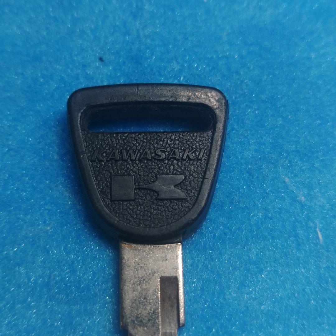 希少 デッドストック Kawasaki KH 当時物 純正キー 922 2個 希少 デッドストック Kawasaki KH 当時物 純正キー 922 2個