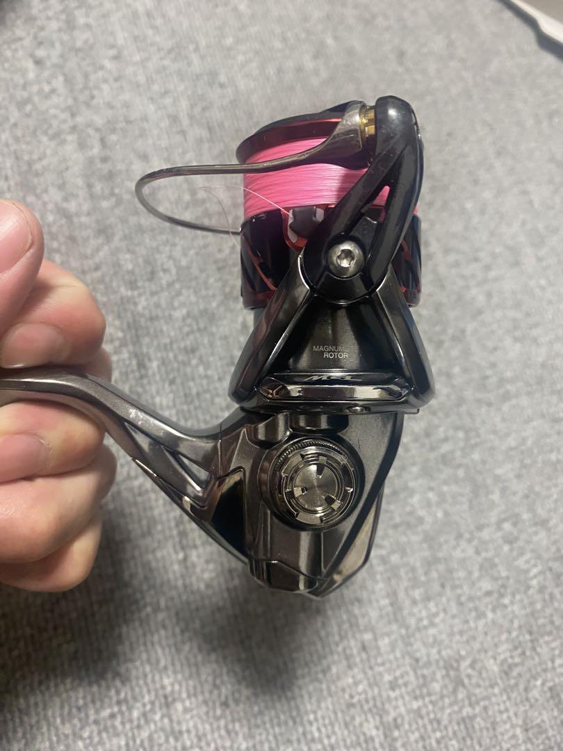 STRADIC C14+ C2000S スピニングリール