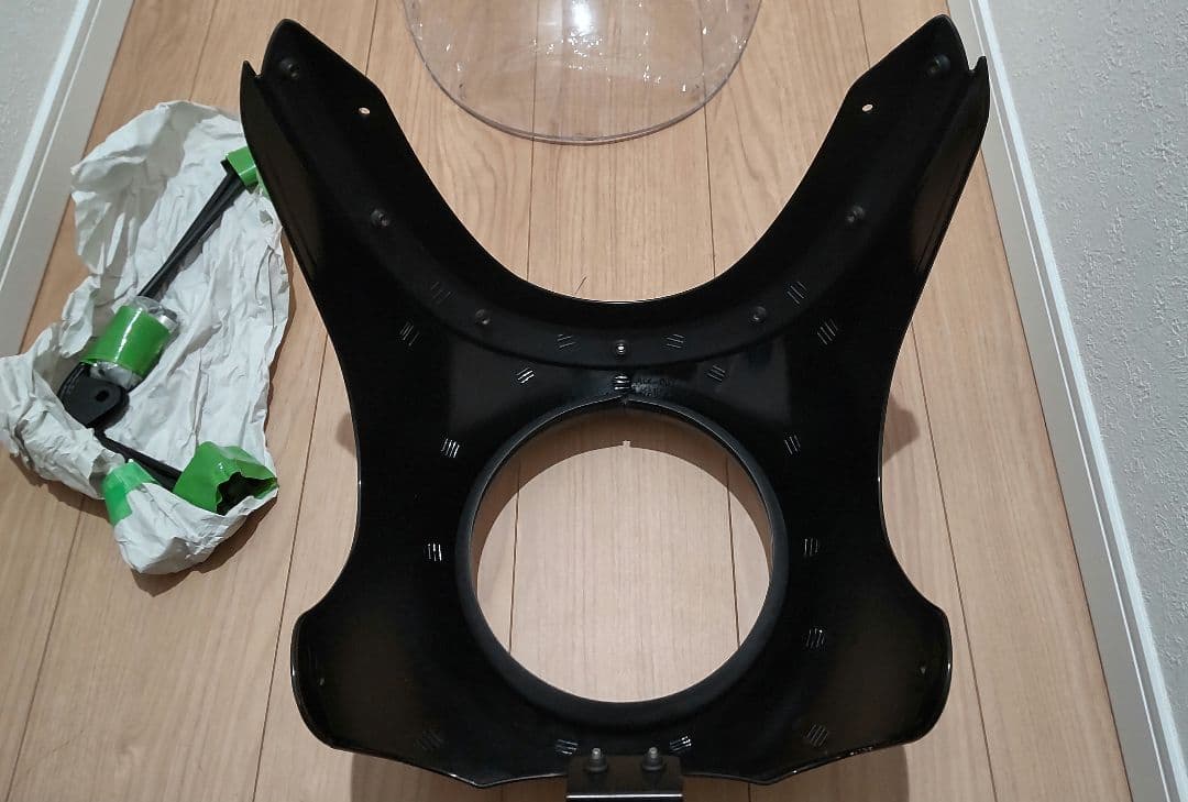 w650 フロントカウル(純正) w400 w800 kawasaki w650 フロントカウル(純正) w400 w800 kawasaki