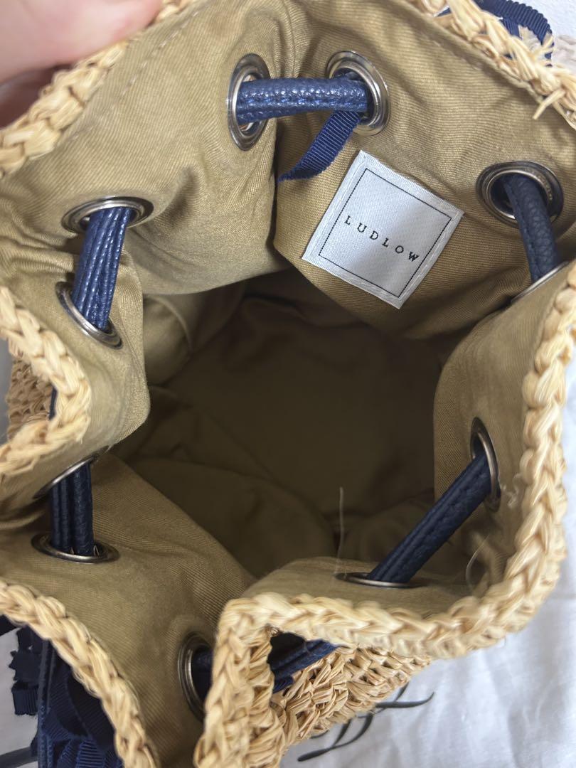 ☆値下げ！【中古】「LUDLOW」ラドロー　ラフィアタッセルポシェット LUDLOW 新品同様 ラドロー ラフィア フリンジタッセル 巾着