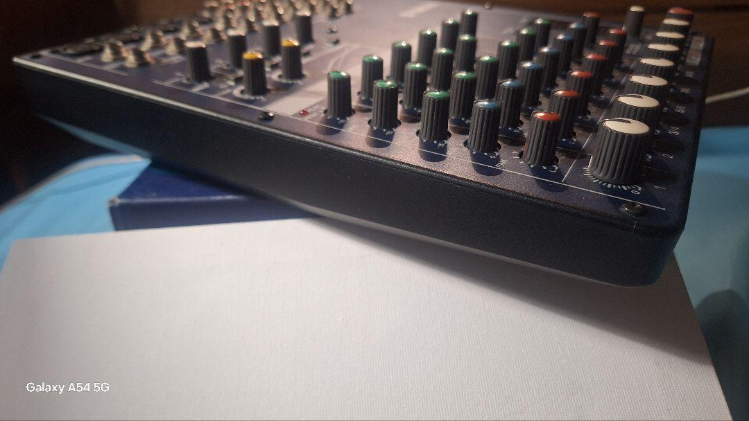 Yamaha MG102c アナログミキサー