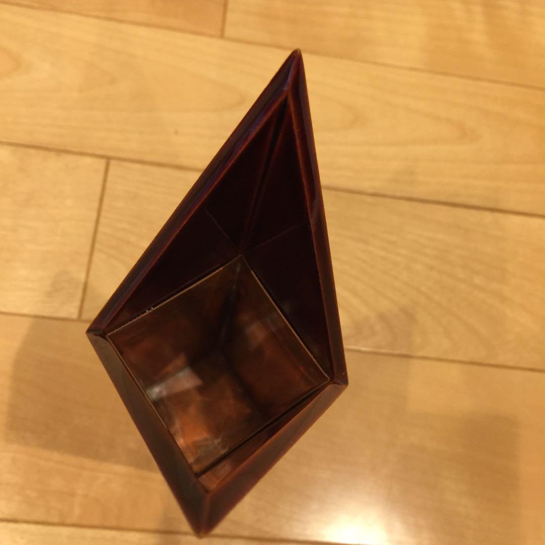 変形型 花瓶 光沢のあるえんじ色お茶道具