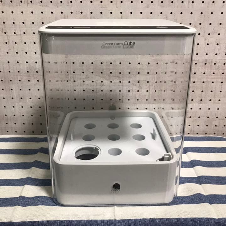 メルカリ 水耕栽培器 ユーイング Green Farm Cube グリーンファームキューブ インテリア 住まい 小物 8 000 中古や未使用のフリマ