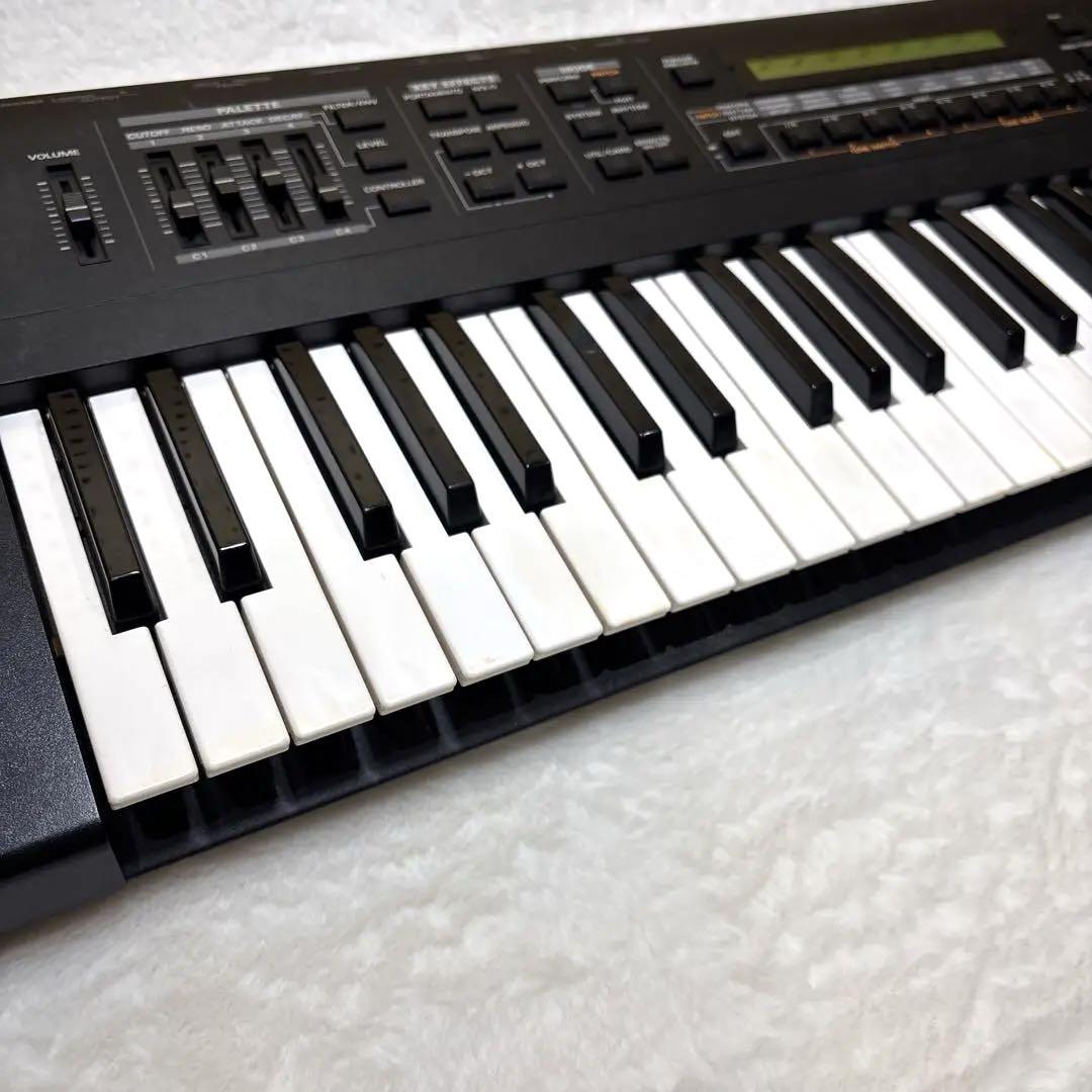 Roland XP-30 61鍵盤 シンセサイザー Roland XP-30 61鍵盤 シンセサイザー