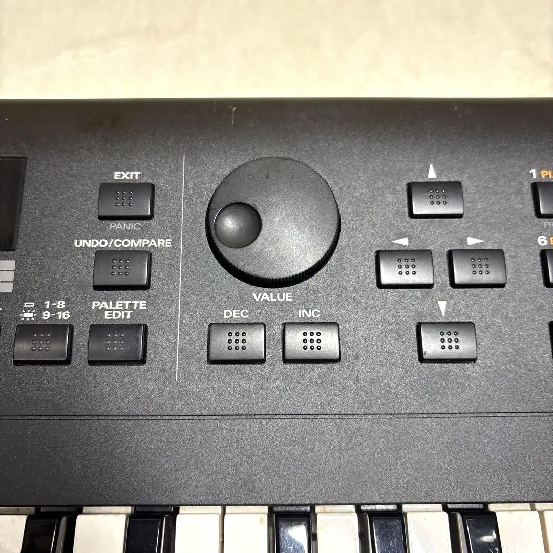Roland XP-30 61鍵盤 シンセサイザー Roland XP-30 61鍵盤 シンセサイザー