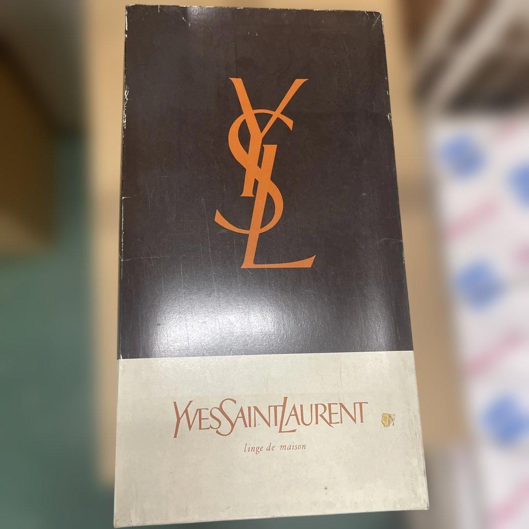 YSL イヴサンローラン マイヤーシーツ 敷毛布 敷きパット YSL イヴサンローラン マイヤーシーツ 敷毛布 敷きパット - メルカリ